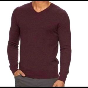 Marc Anthony men’s V-Neck sweater